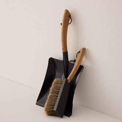 Oak Handle Dustpan