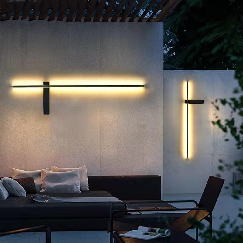 Elegant Outdoor Wall Lantern with Weather-Resistant Design | Modern Illumination for Pathways and Entrances