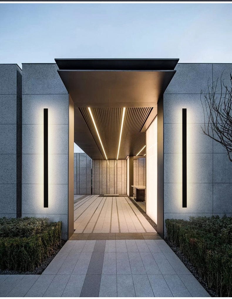 Elegant Outdoor Wall Light | Waterproof LED RGBW Sconce with Modern Design | Stylish Illumination for Outdoor Spaces