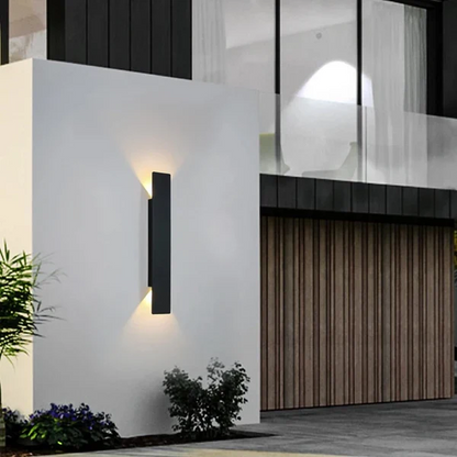 Lysora | Waterproof LED Strip Wall Lamp with Elegant Design | Modern Outdoor Lighting for Sophisticated Spaces