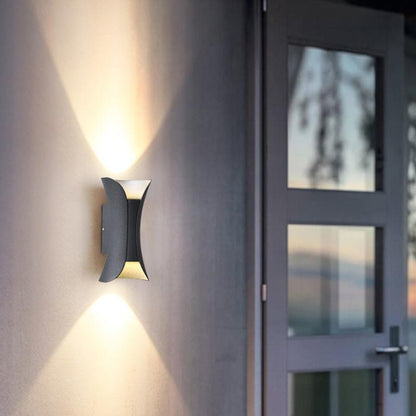 Modern Waterproof Curved LED Wall Sconce Light with Dual-Directional Projection | For Stylish Outdoor Spaces