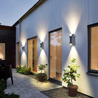 Modern Waterproof Curved LED Wall Sconce Light with Dual-Directional Projection | For Stylish Outdoor Spaces