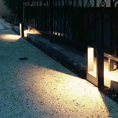 TerraLuxe | Outdoor Light for Gardens with Robust Aluminum Design | Elegant Illumination for Pathways and Driveways
