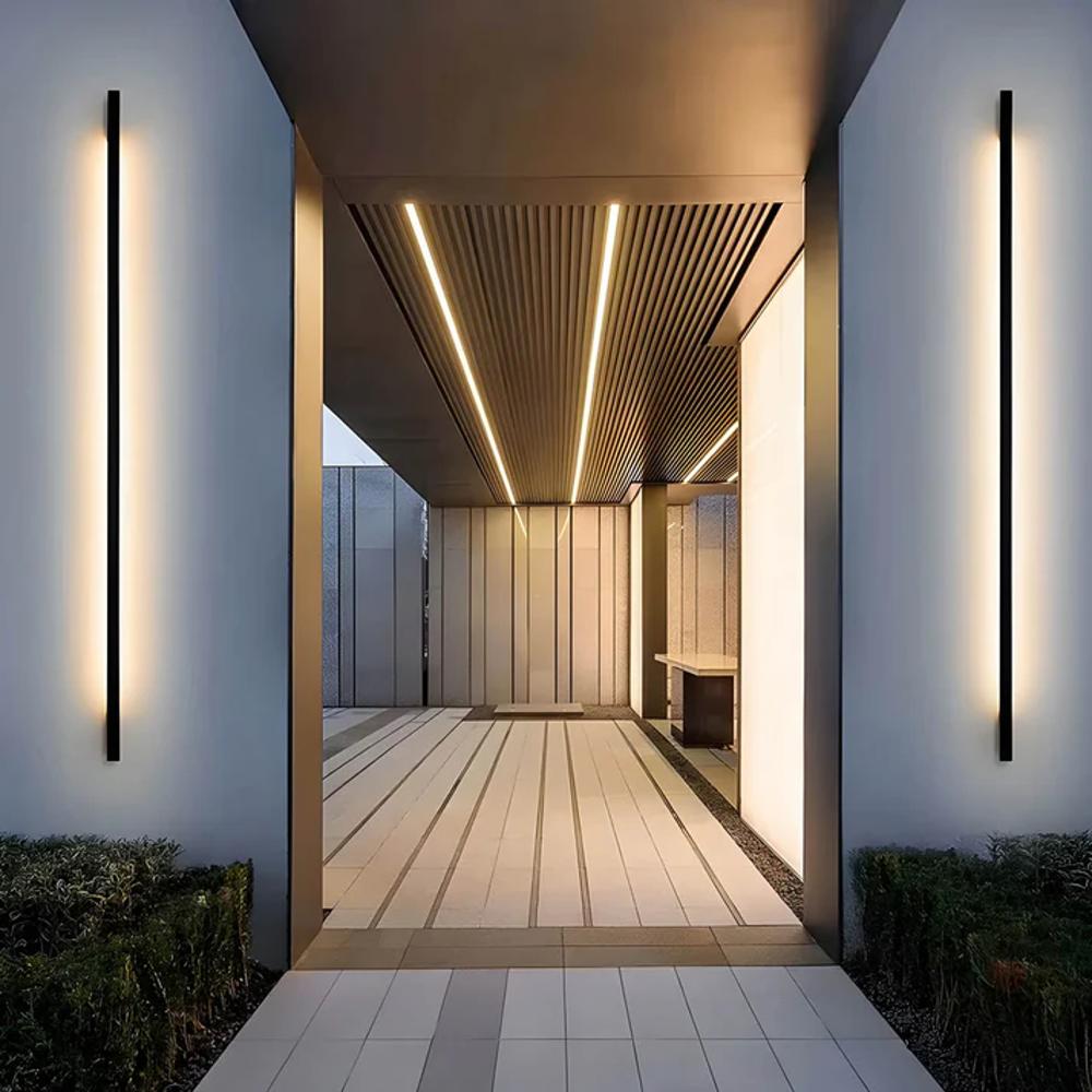 Vionra | Solar Outdoor Wall Lamp with Modern Design & LED Light | Eco-Friendly Illumination for Elegant Exteriors