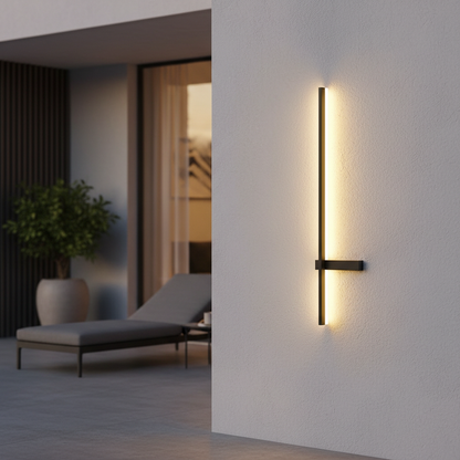 Elegant Outdoor Wall Lantern with Weather-Resistant Design | Modern Illumination for Pathways and Entrances